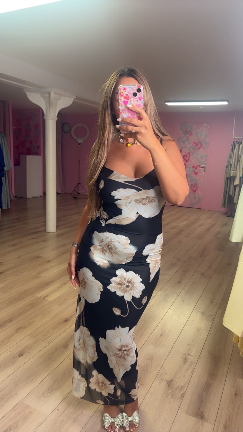 Robe Zahra